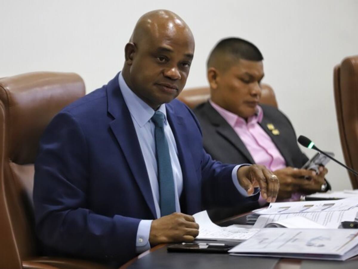 Procuraduría pide a Cancillería especificar medidas para garantizar servicio de pasaportes
