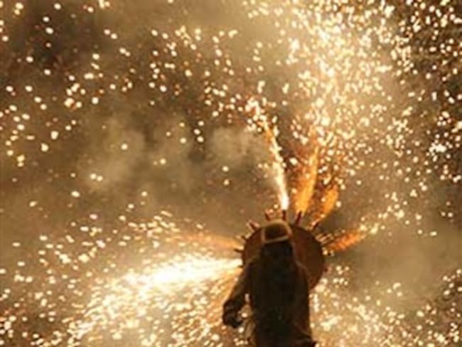 Con fuegos artificiales y luces, finalizó el Festival Iberoamericano de Teatro