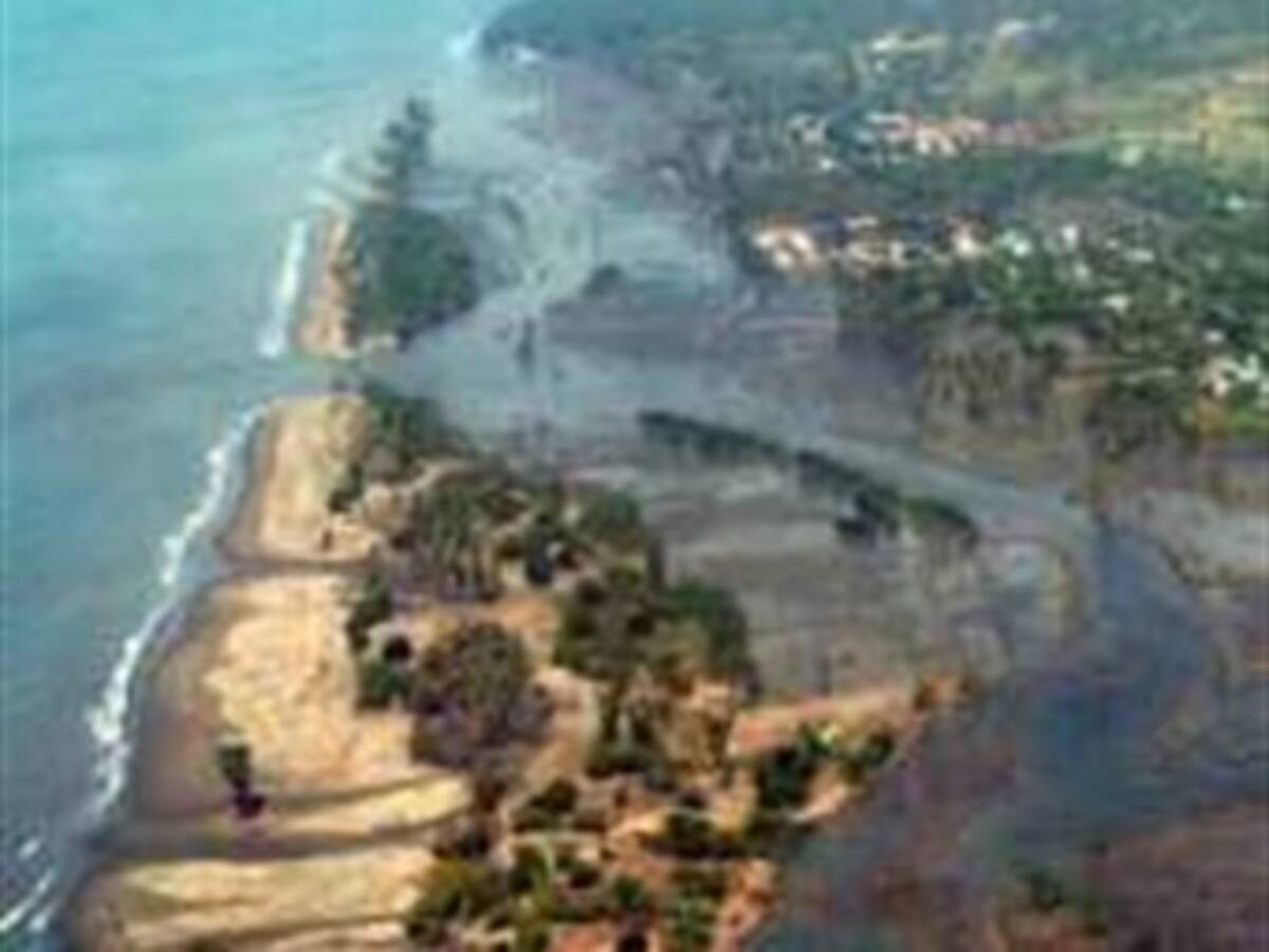 Alertan sobre posible 'megaterremoto' y gigatesco tsunami en Indonesia