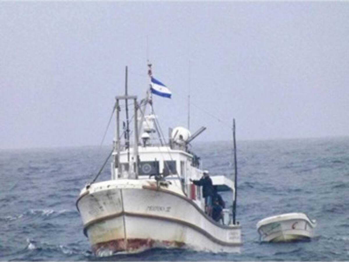 Barco nicaragüense interceptado es de investigación científica: Armada