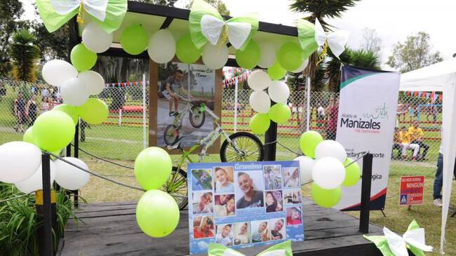 Homenaje a Gerónimo, una de las víctimas del "gravity" en Manizales