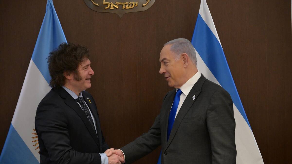 Netanyahu invita a Milei a Israel tras decretar duelo nacional en Argentina por la familia Bibas
