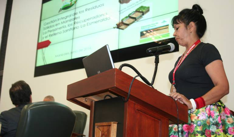 Personera de Manizales, Tulia Helena Hernández