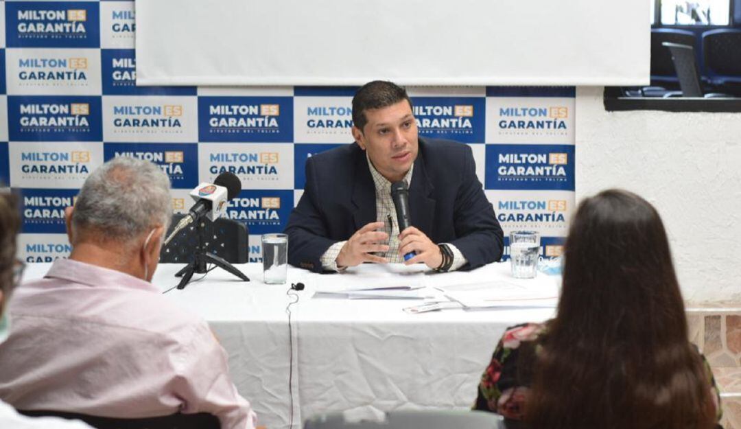 Diputado Milton Restrepo.  