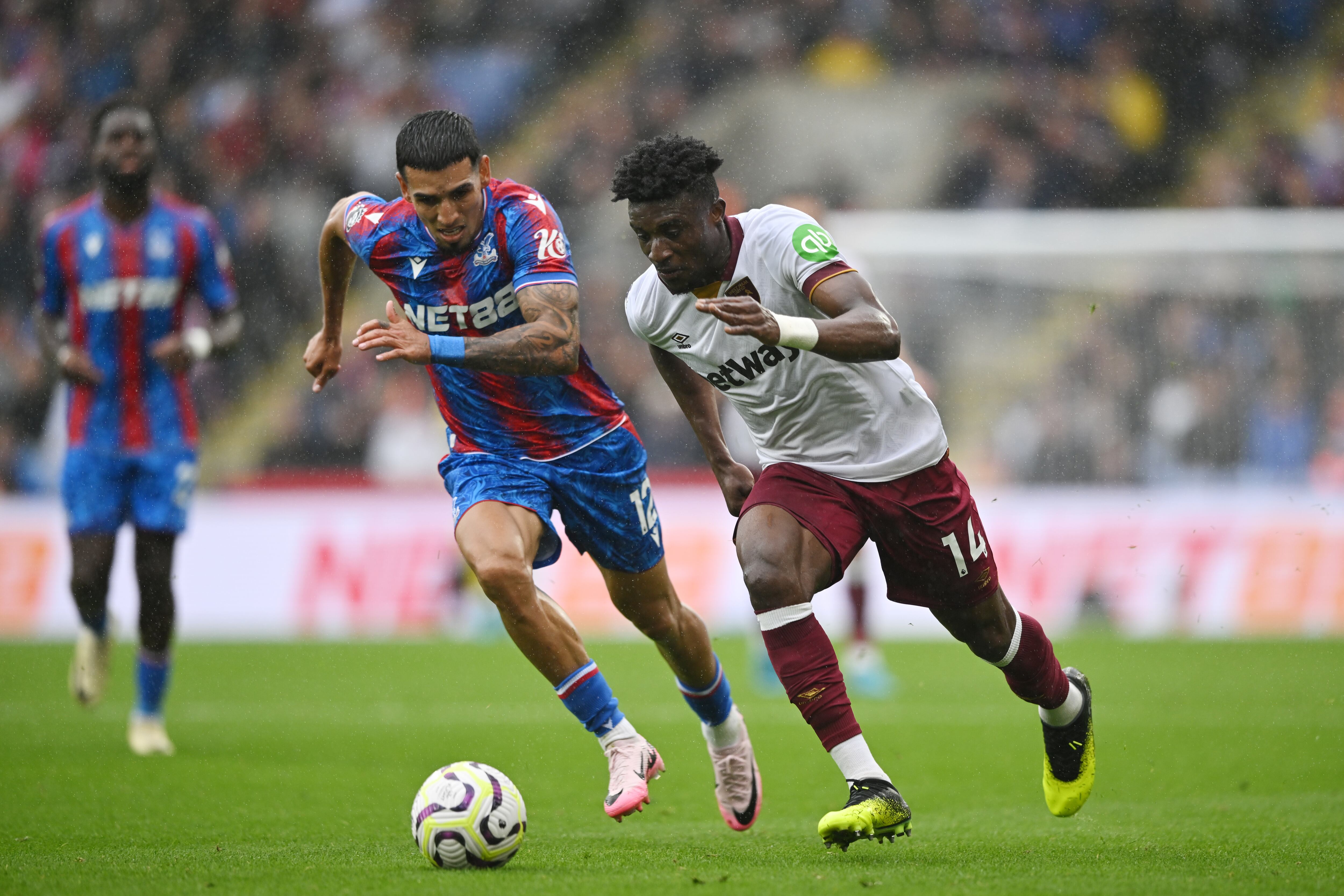 Daniel Muñoz, Crystal Palace FC v West Ham United FC - Premier League