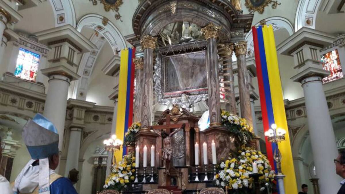 Oración nacional a la virgen de Chiquinquirá por enfermos de Covid-19