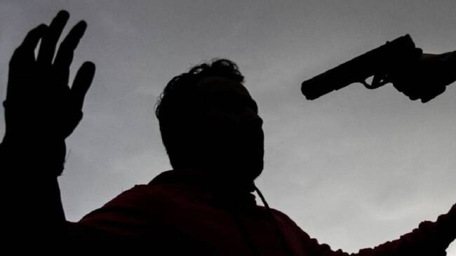 Cuatro jóvenes menores de 30 años y un menor de edad de 16 años, fueron asesinados este semana en Cali.