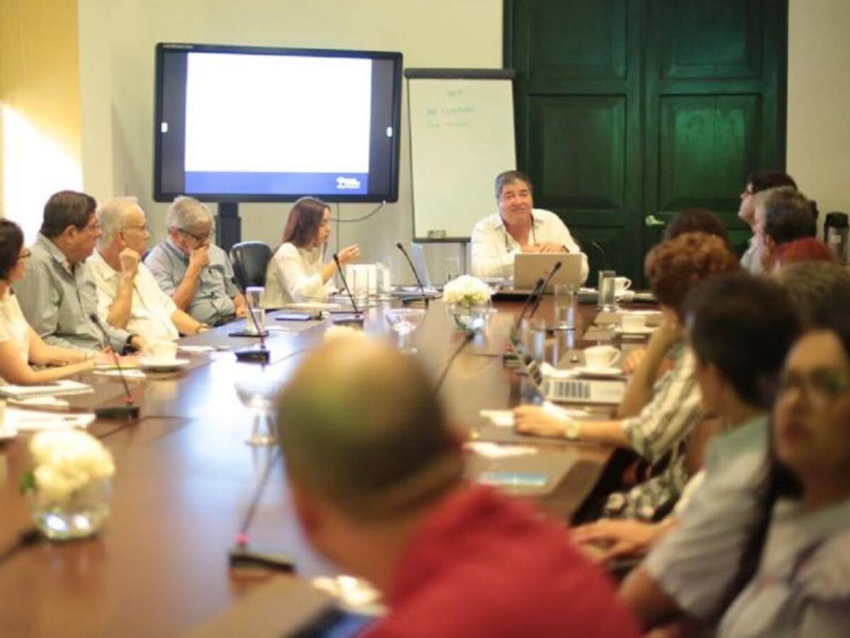 "La educación como motor de la competividad": Eduardo Vélez