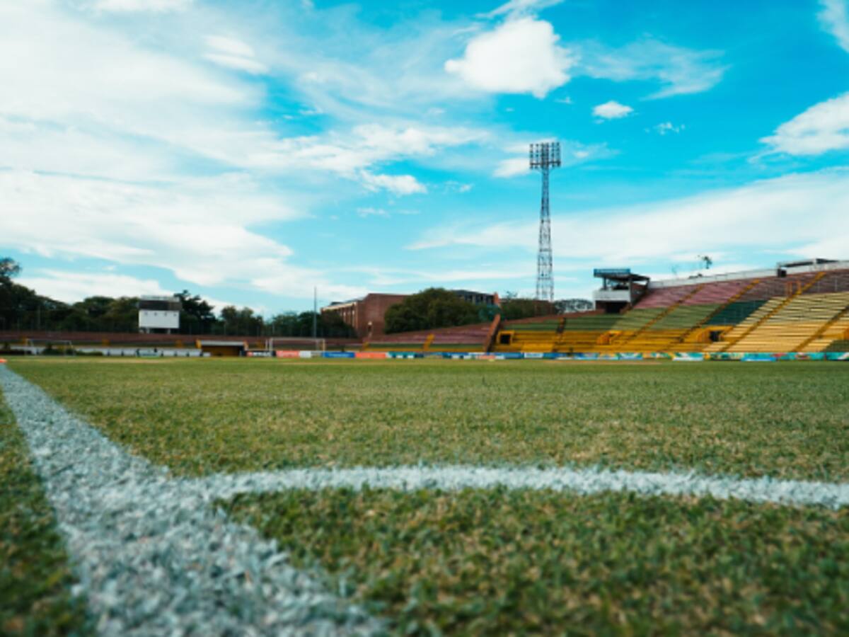 Parte del abandono de Neiva tiene que ver con el estadio que cae a pedazos: Felipe Olave Blackburn