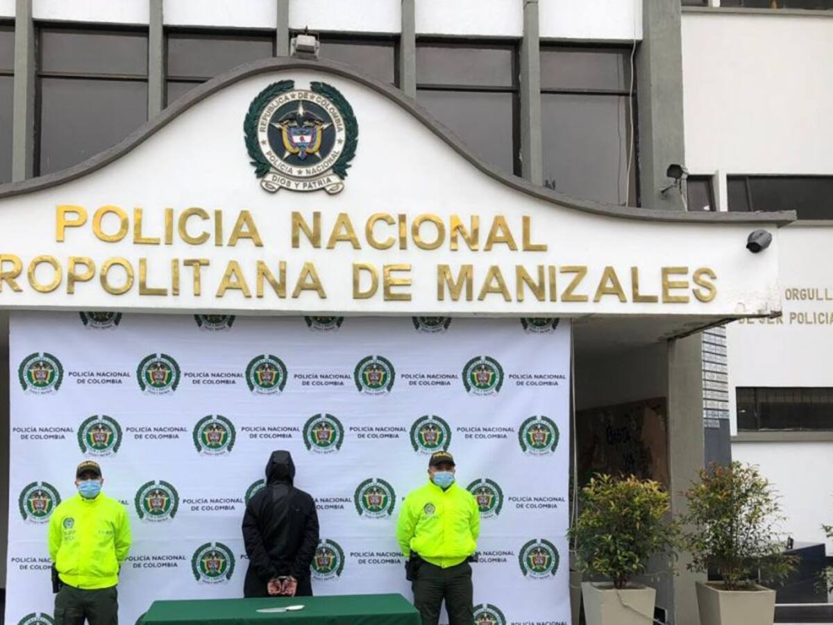 Alias Calvete enviado a la cárcel al parecer por varios hurtos en El Carmen