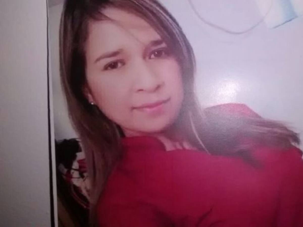 No dejaron velar a joven que murió, después de aplicación de una vacuna, dicen familiares