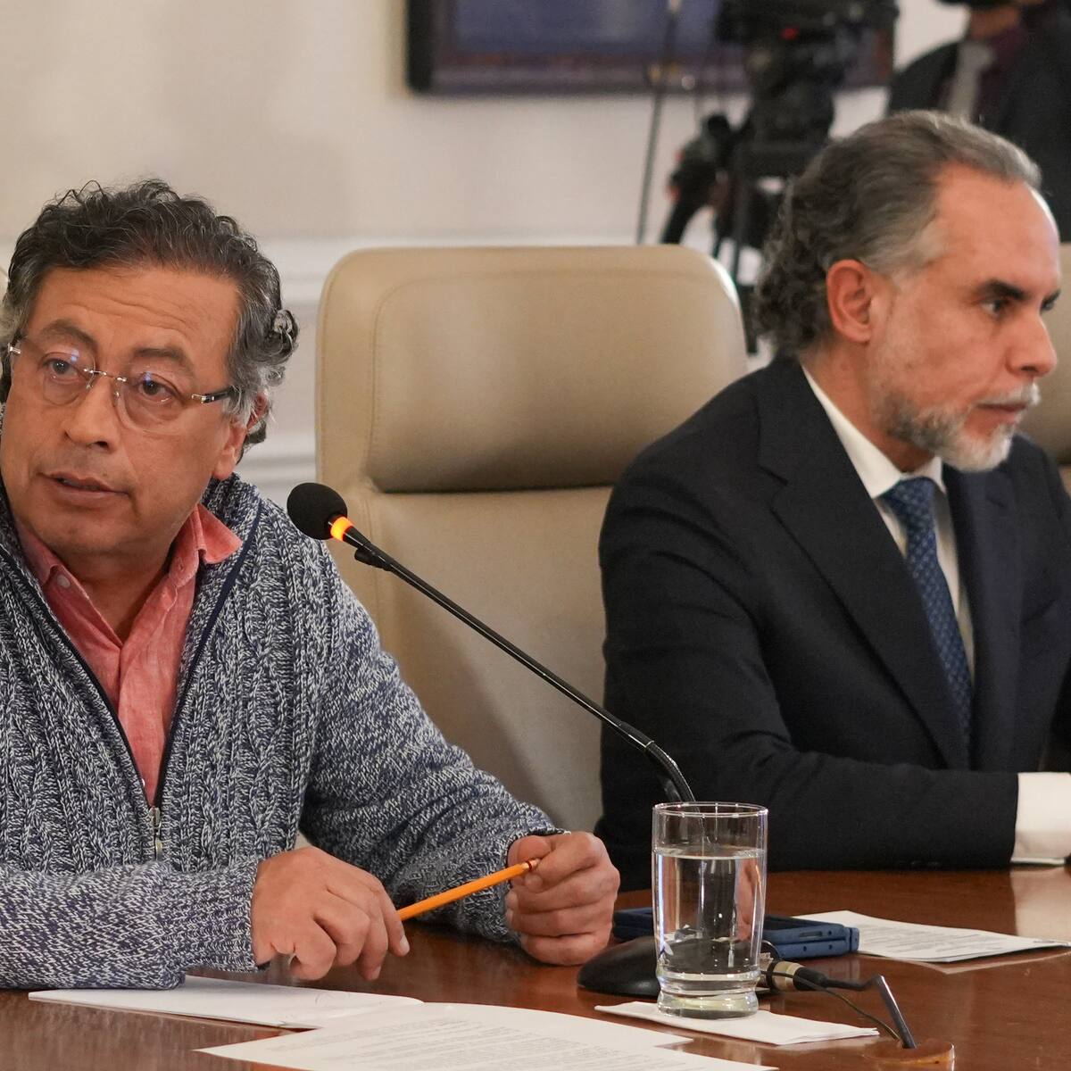 Gobierno abre la puerta para que ciudadanos participen en preguntas de la Consulta Popular