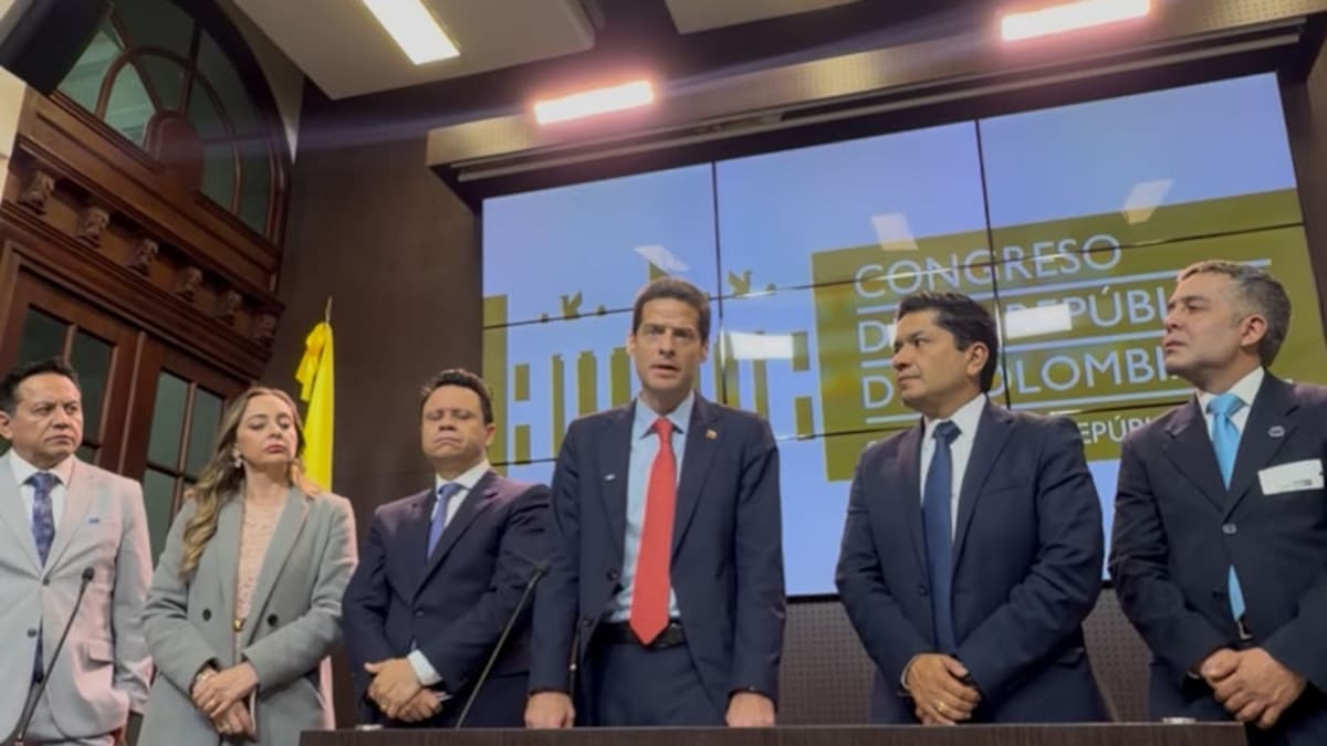 Gobierno radica proyecto de ley antitrámites para destrabar la creación de empresas y reducir costos