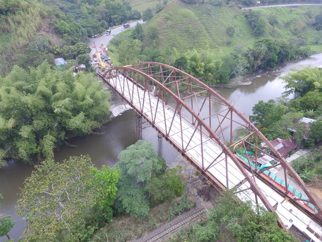 Nuevo puente El Alambrado- Cortesía Autopistas del Café