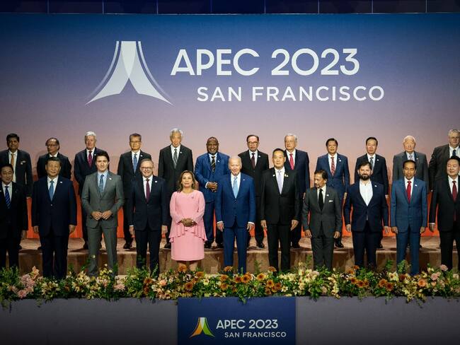 Aquí están sentados los que permiten la barbarie: Petro ante mandatarios en la APEC
