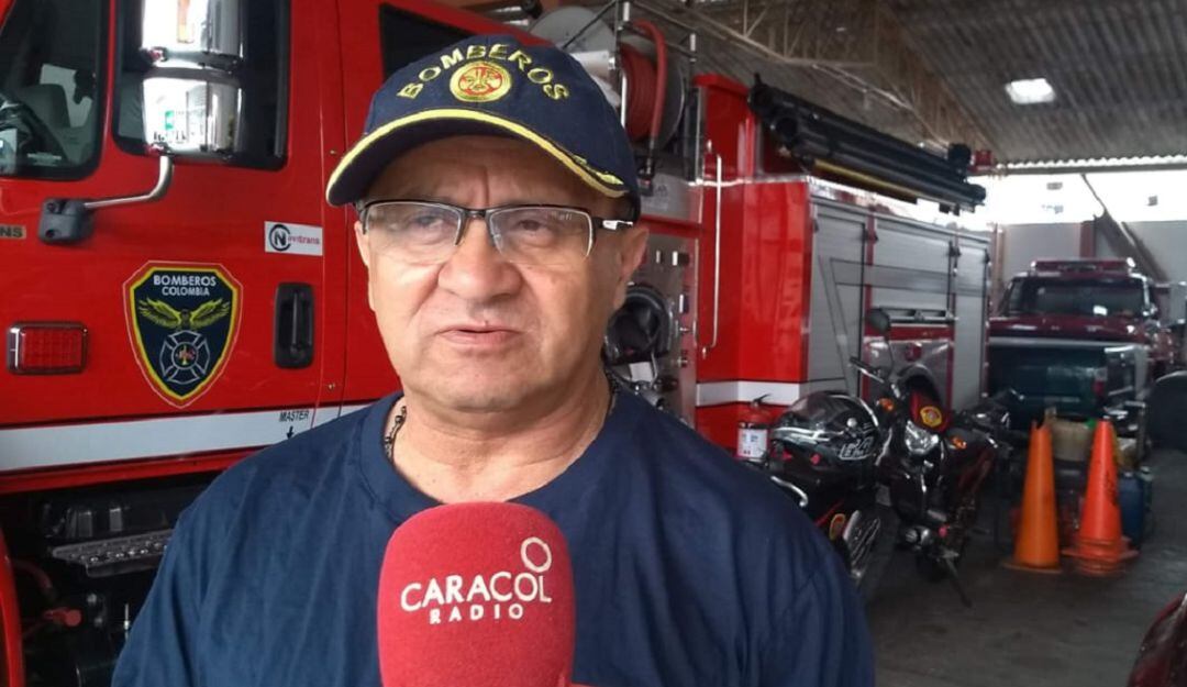 Capitán Óscar Fernando Mejía, comandante del Cuerpo Oficial de Bomberos de Caldas. 