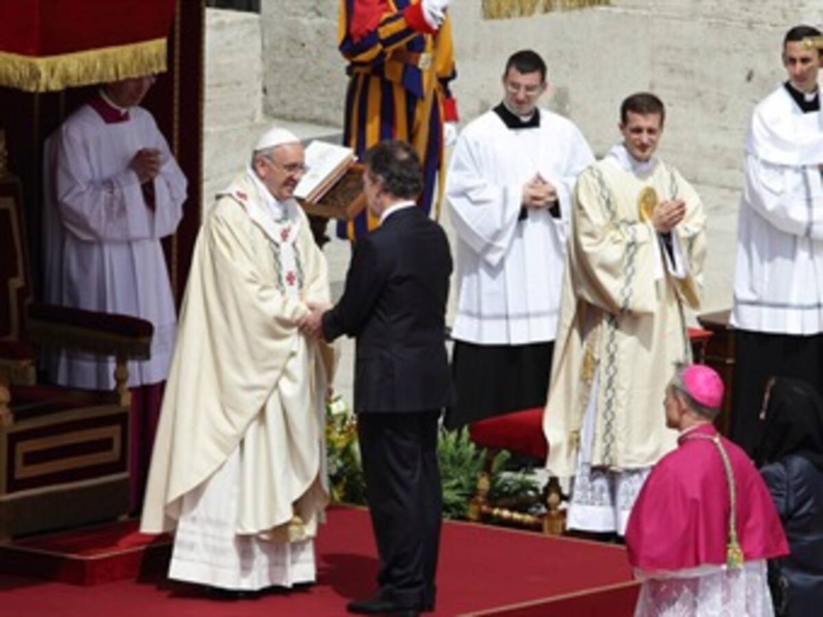 Santos analizará con el papa Francisco el proceso de paz