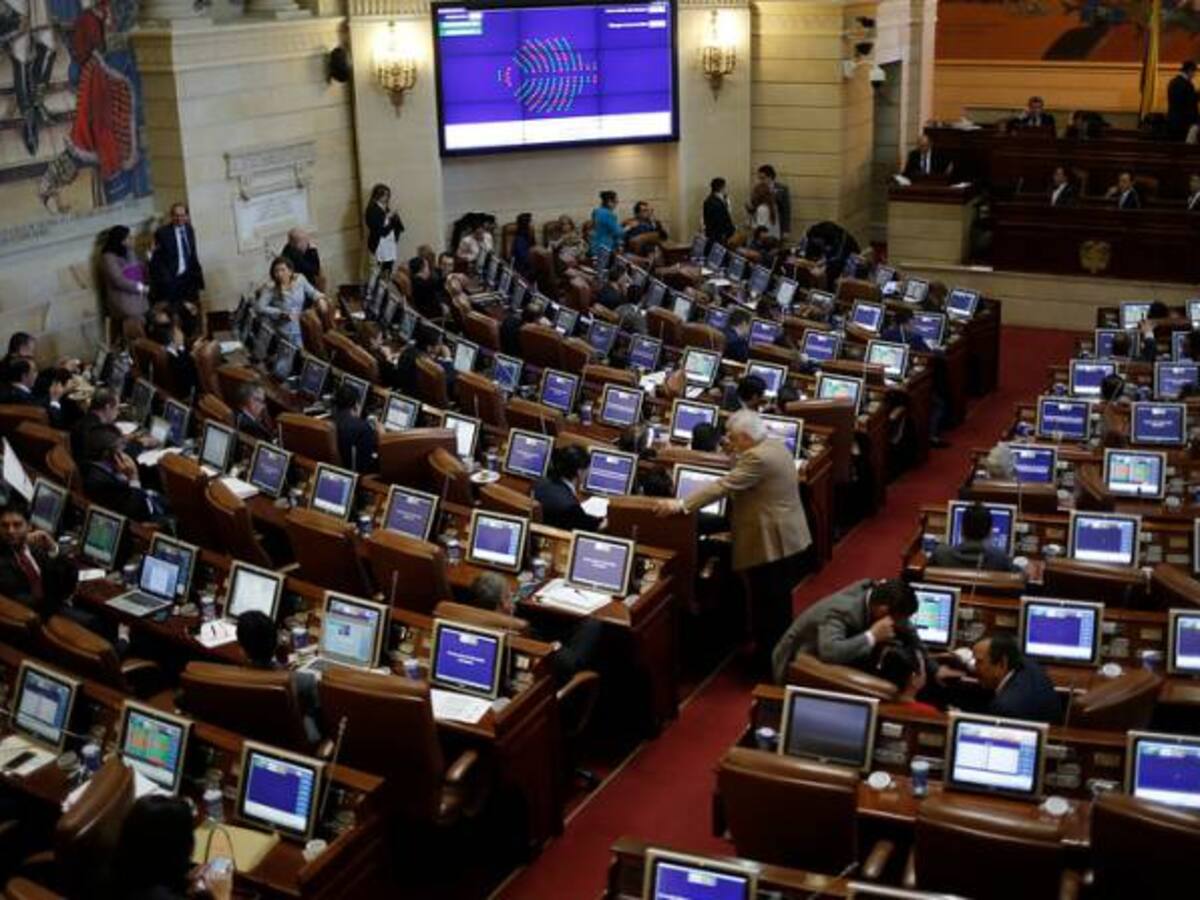 Congreso pide transparencia e imparcialidad al fiscal para el caso "Yuliana"