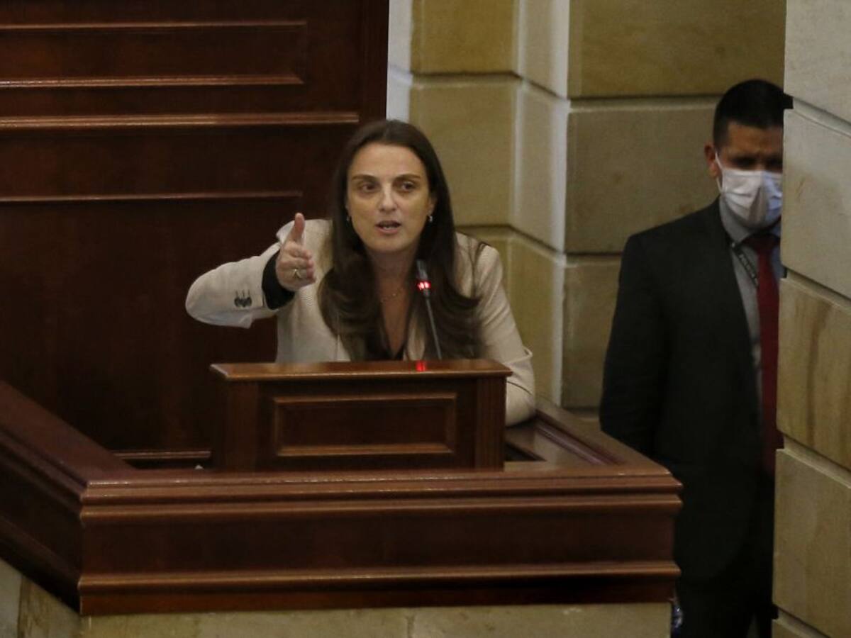 Con tutela promotores de moción de censura a MinTIC buscan repetir votación