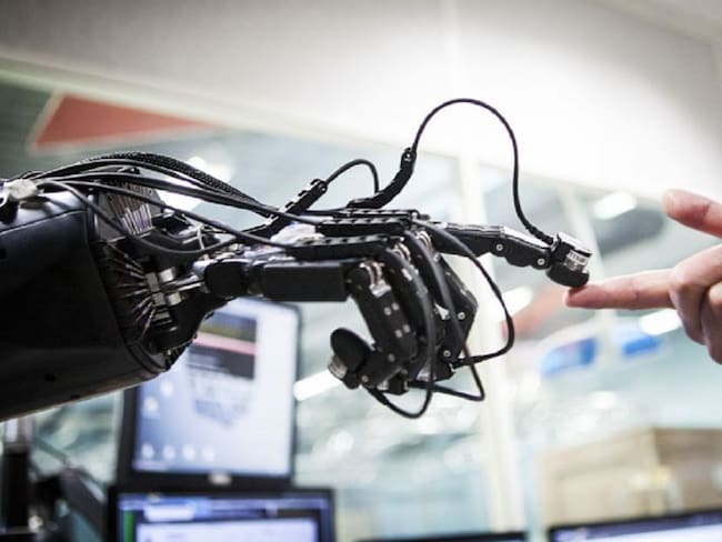 Con un robot, el Valle agilizará las pruebas para COVID-19