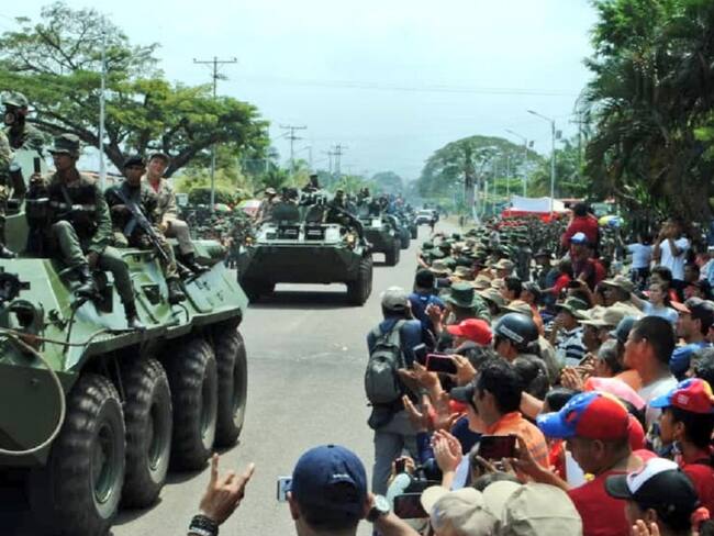Venezuela realiza ejercicios militares en la frontera con Colombia