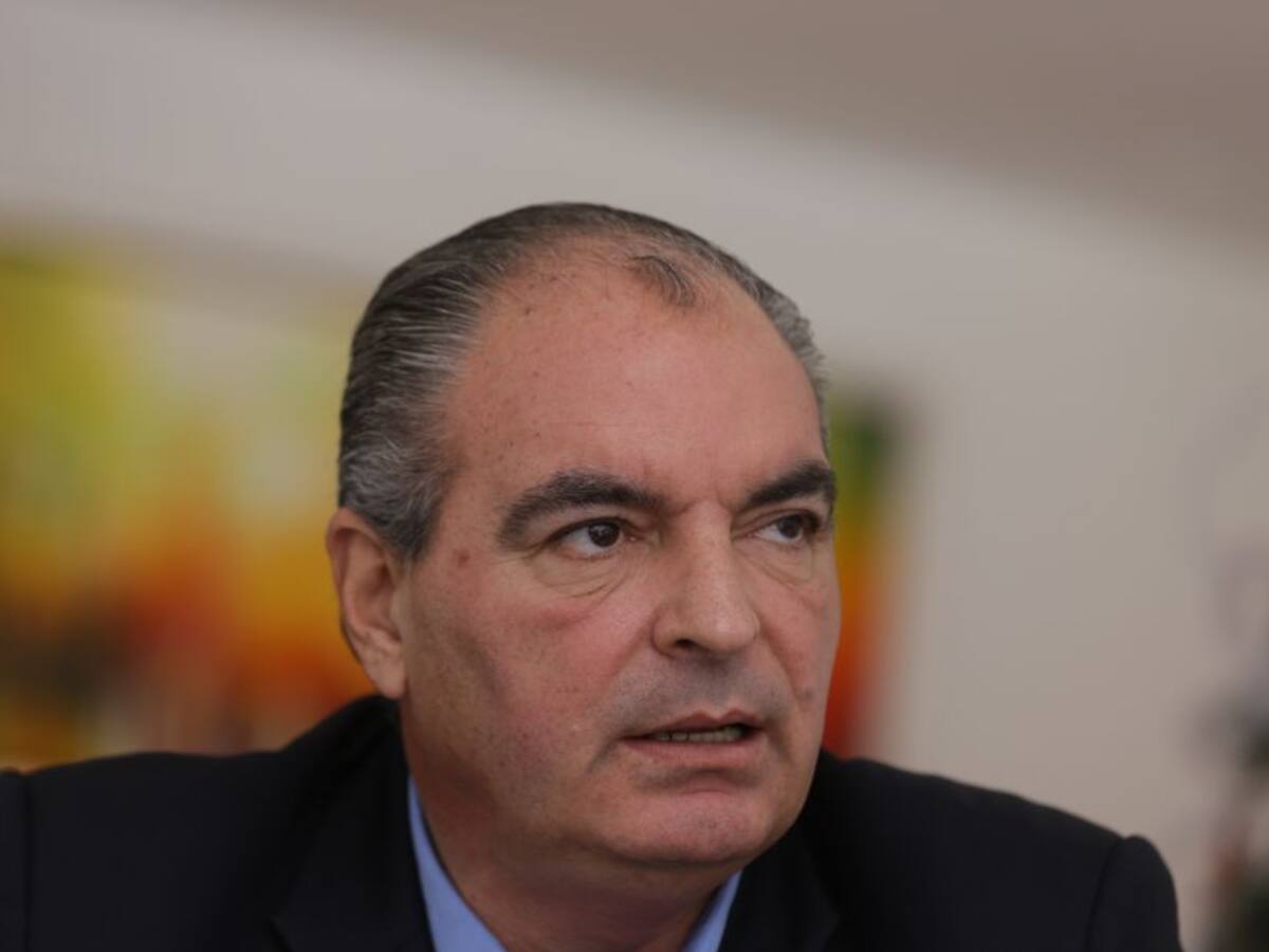 Aurelio Iragorri deja el partido de la U y será candidato Presidencial