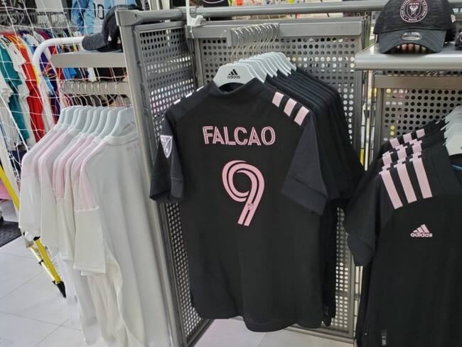 El Inter Miami vende camisetas con el nombre de Falcao