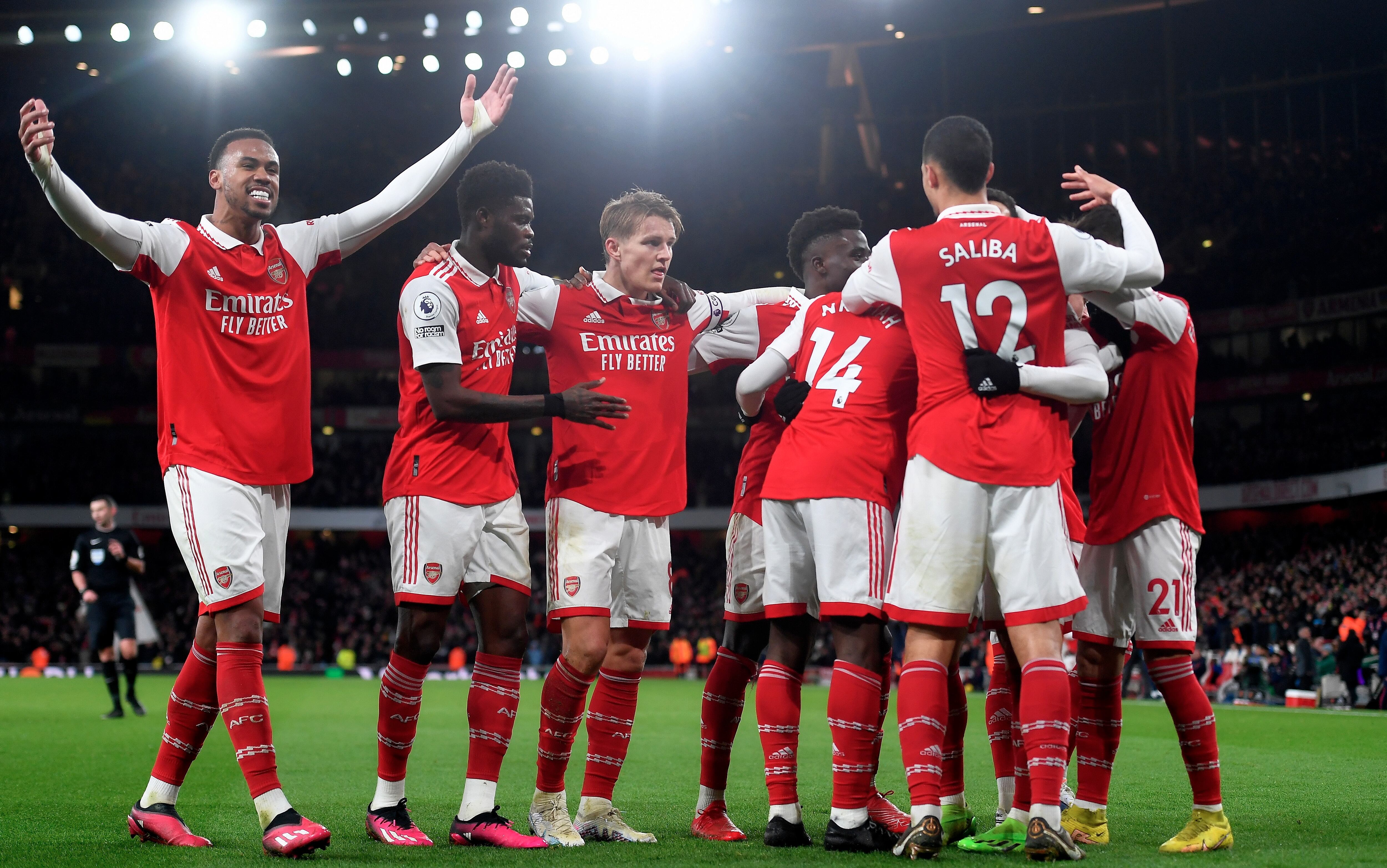 Jugadores de Arsenal celebrando el 4-0 ante Everton, (Reino Unido, Londres) EFE/EPA/Andy Rain