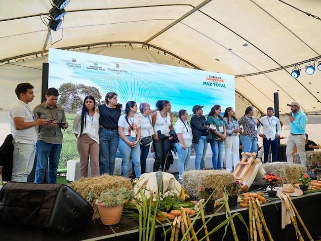 En la Cumbre Campesina por la Paz Total anunciaron inversiones en Antioquia para el desarrollo rural