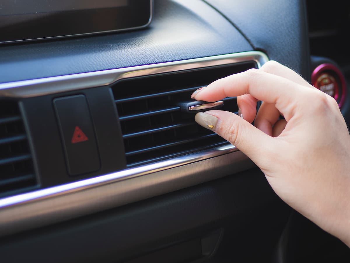 ¿Cómo ahorrar gasolina del carro? Siga el truco del botón del aire acondicionado