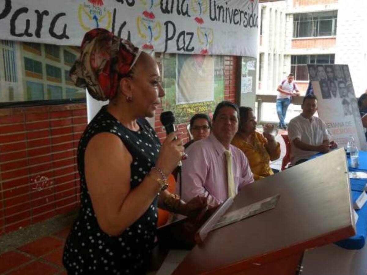El plebiscito dejó ver un paramilitarismo agazapado: Piedad Córdoba