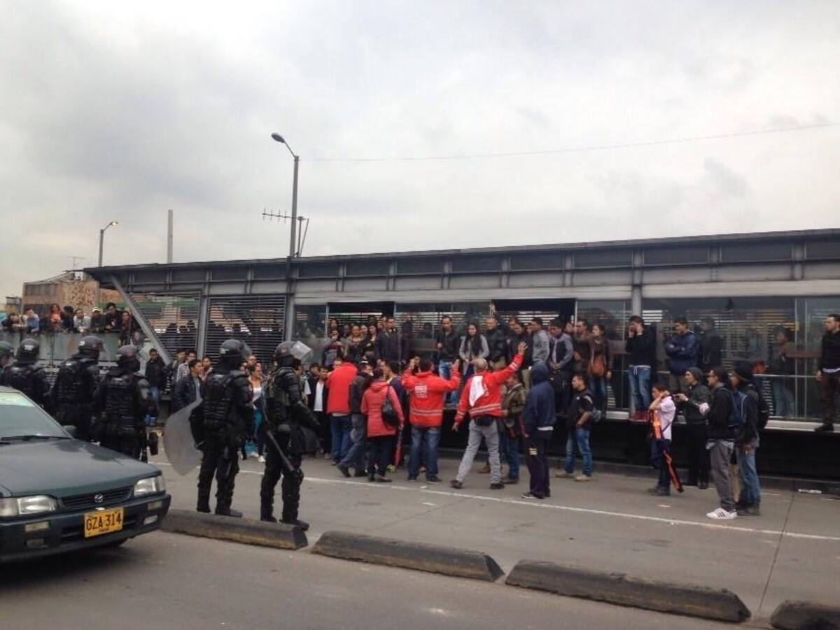 Por el mal servicio del Sistema los bogotanos han realizando varias protestas en las estaciones desde este jueves.
