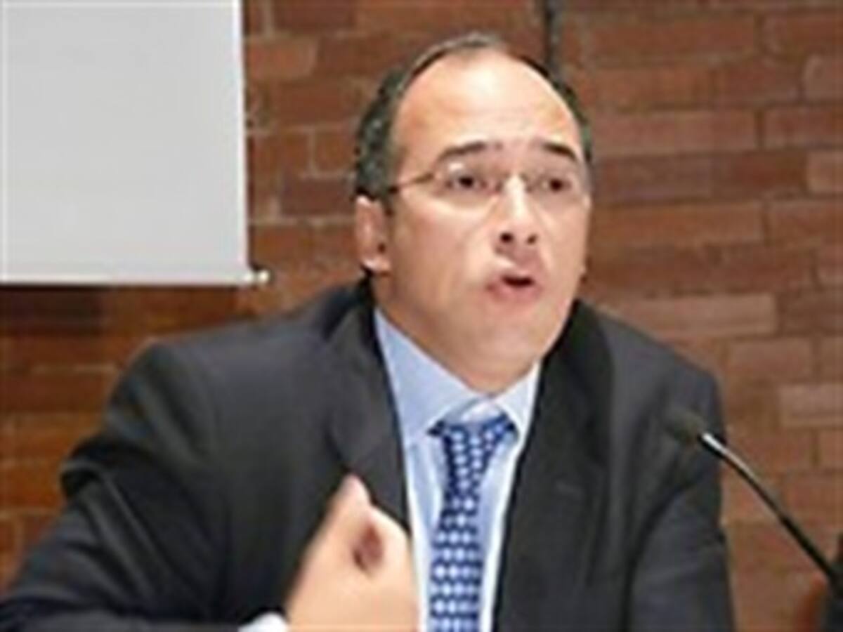 Analistas consideran que el país requiere una reforma tributaria de fondo