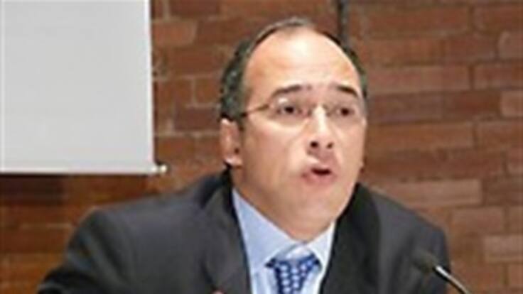 Analistas consideran que el país requiere una reforma tributaria de fondo