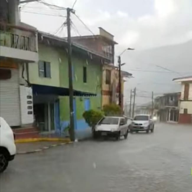 Fuertes lluvias en Pácora, Caldas. Foto: Facebook Pácora al día.