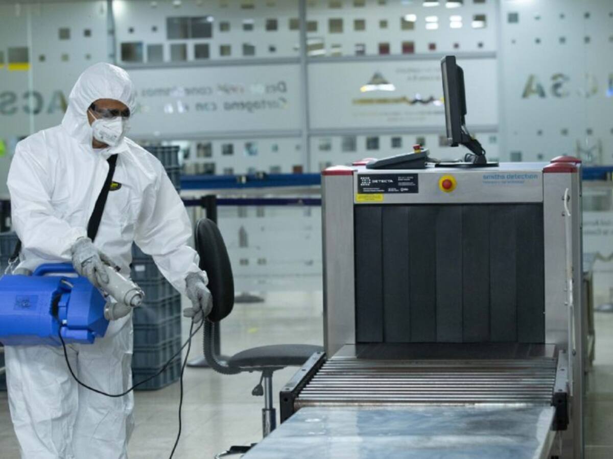 Impiden ingreso a seis viajeros en el aeropuerto de Cartagena