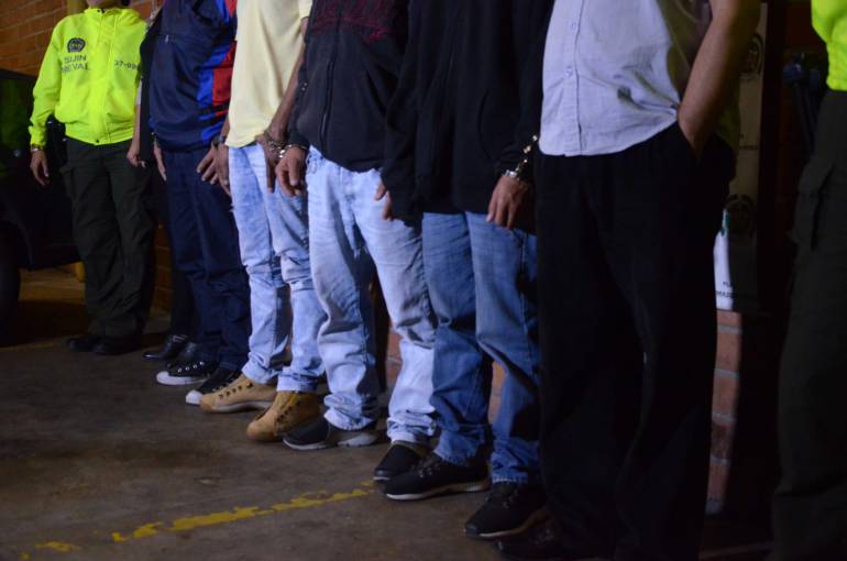 Estas seis personas deberán responder ante un juez. 