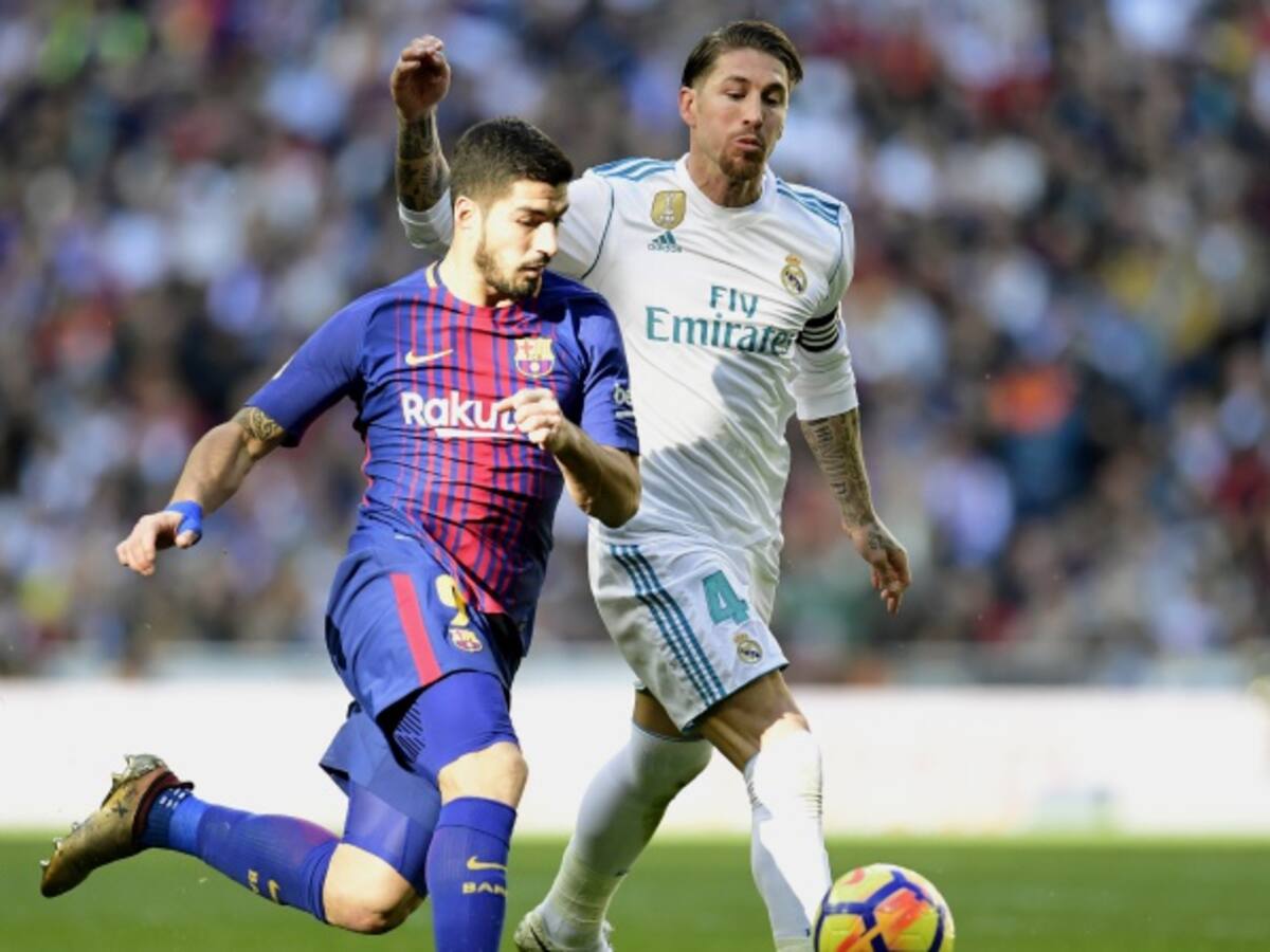 Barcelona y Real Madrid se enfrentan en un duelo que no definirá nada