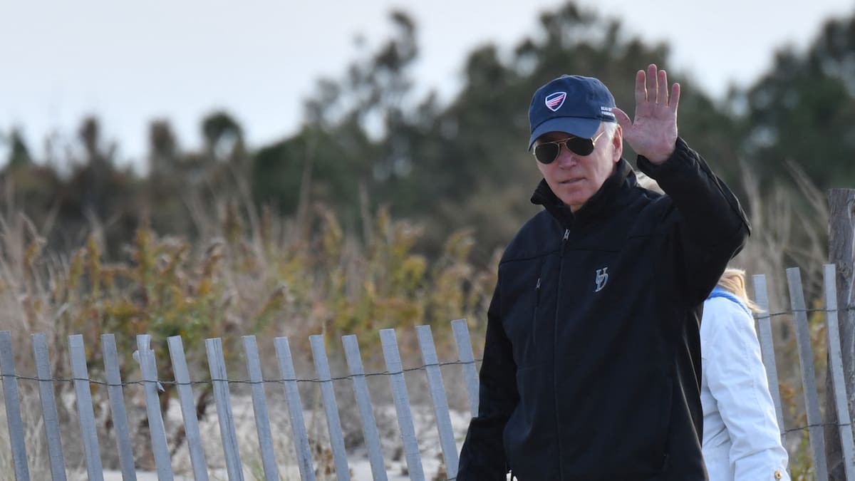 El FBI registró la casa de playa de Biden y no encontró nuevo material clasificado