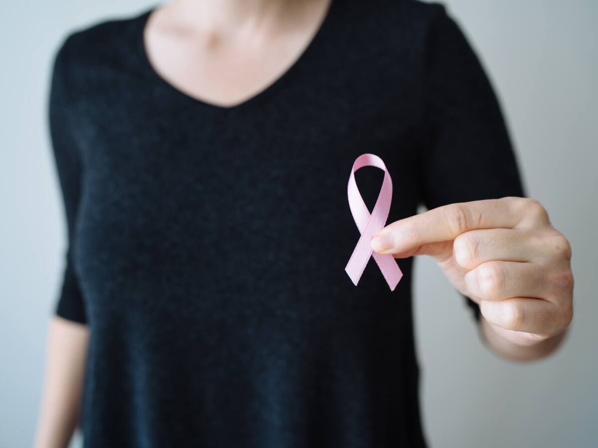 En el 2023, se han confirmado 303 casos de cáncer de mama en Santander