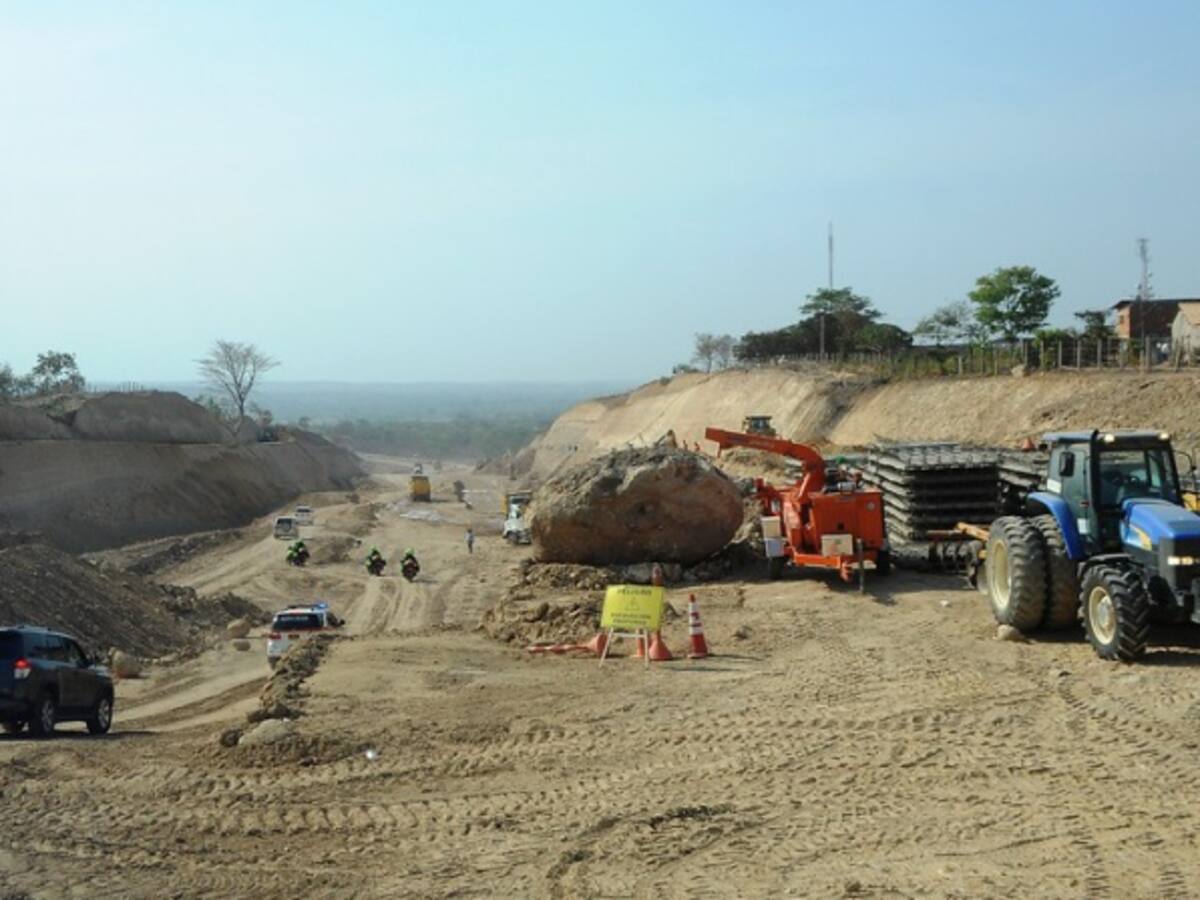 La SIC formula cargos por irregularidades en la Ruta del Sol II