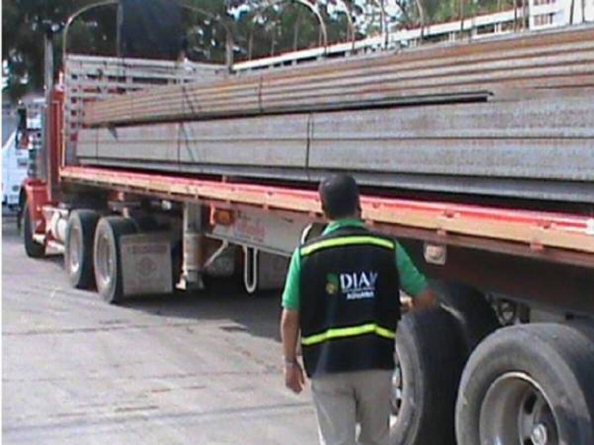 Plan de choque para combatir el contrabando de acero