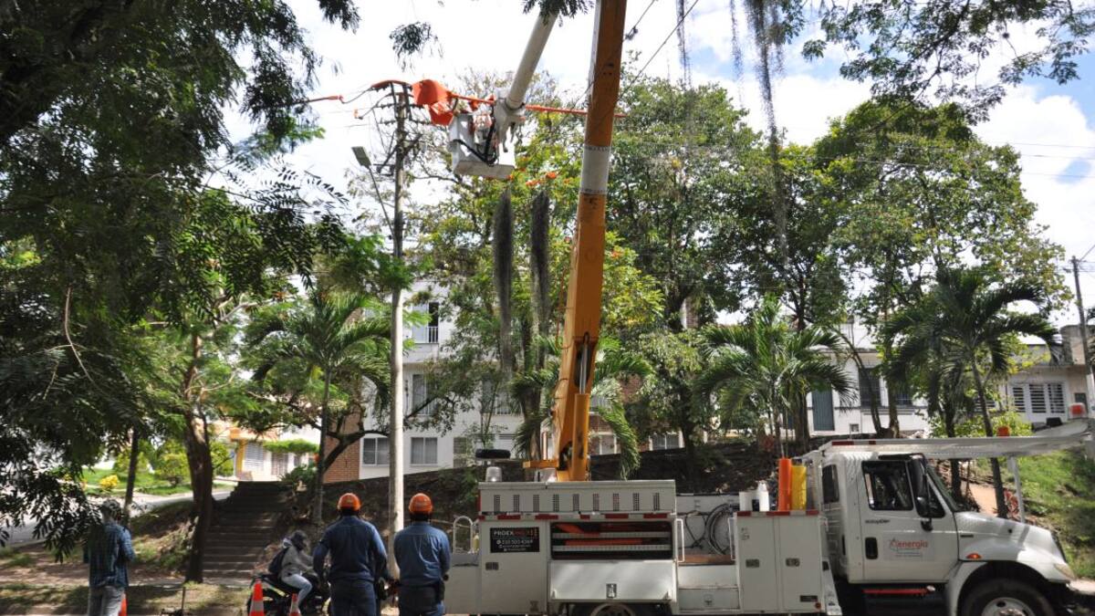 Empresa de Energía de Pereira inició las reparaciones del alumbrado público