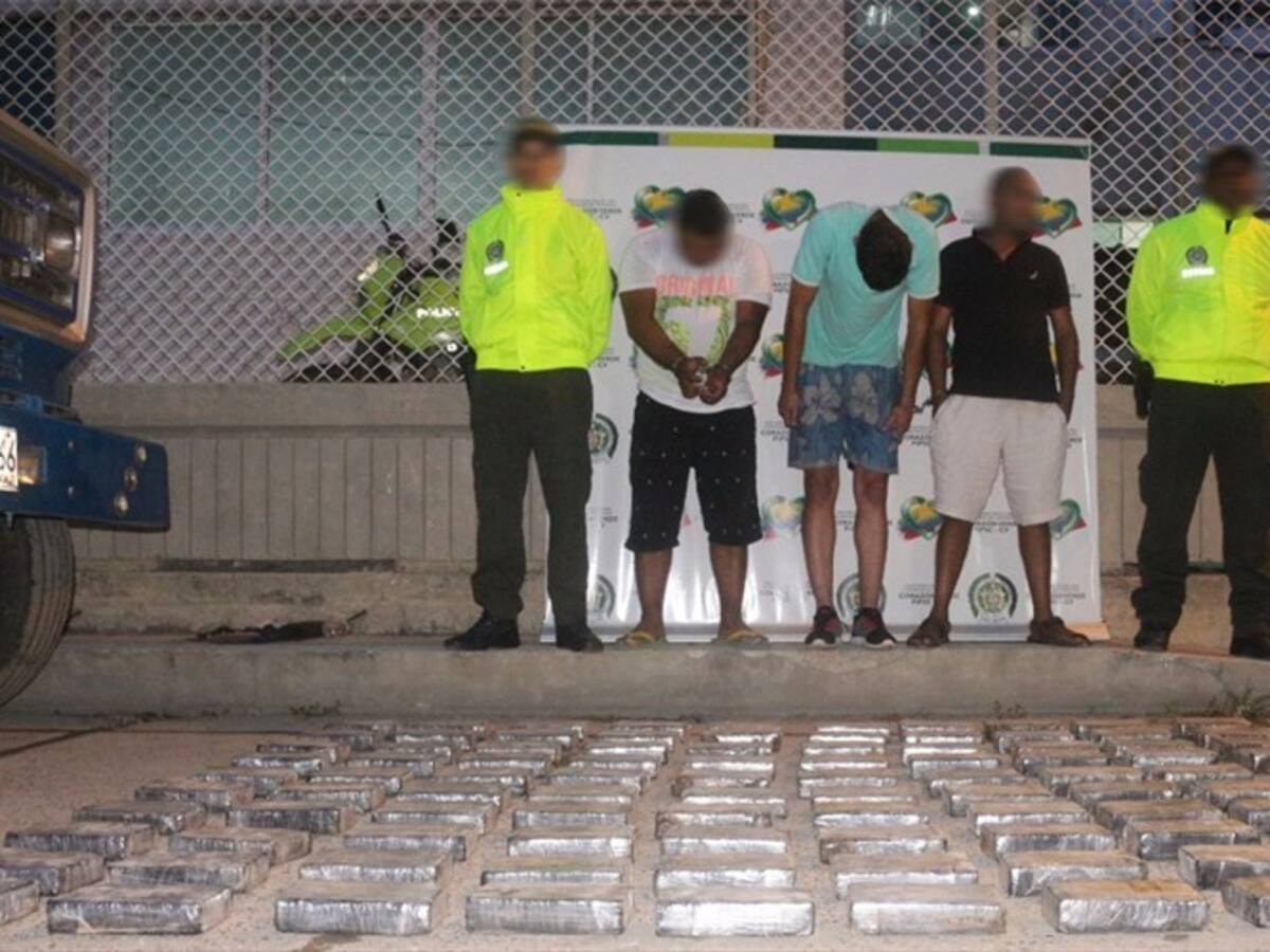 Incautan 120 kilos de clorhidrato de cocaína camuflados en un camión en Cartagena