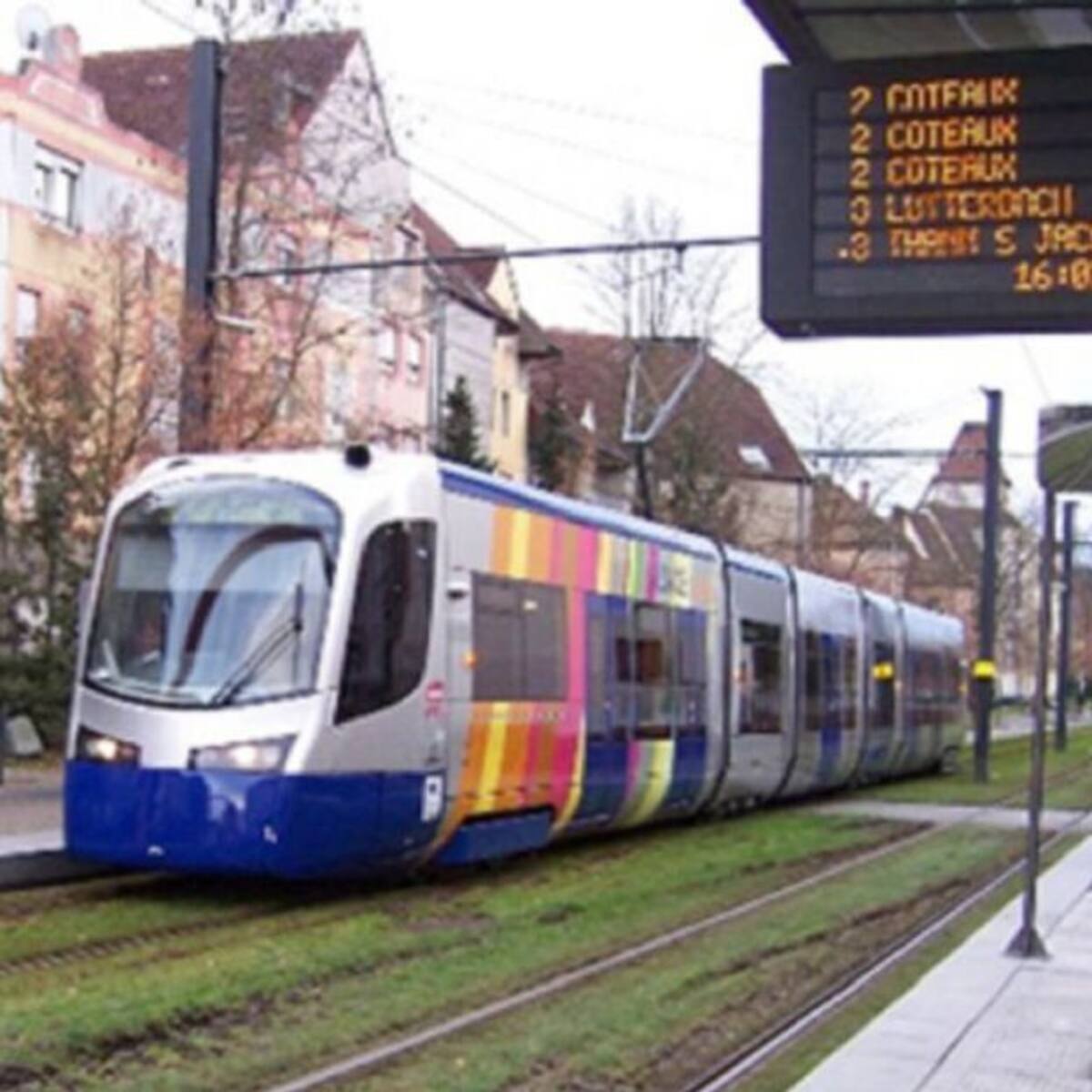 Reino Unido ratifica su apoyo al proyecto del tren de cercanías