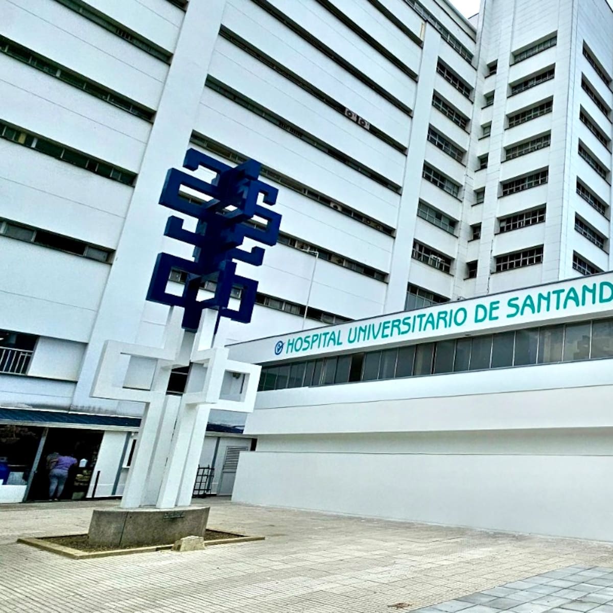 Colapsa el área de urgencias del HUS