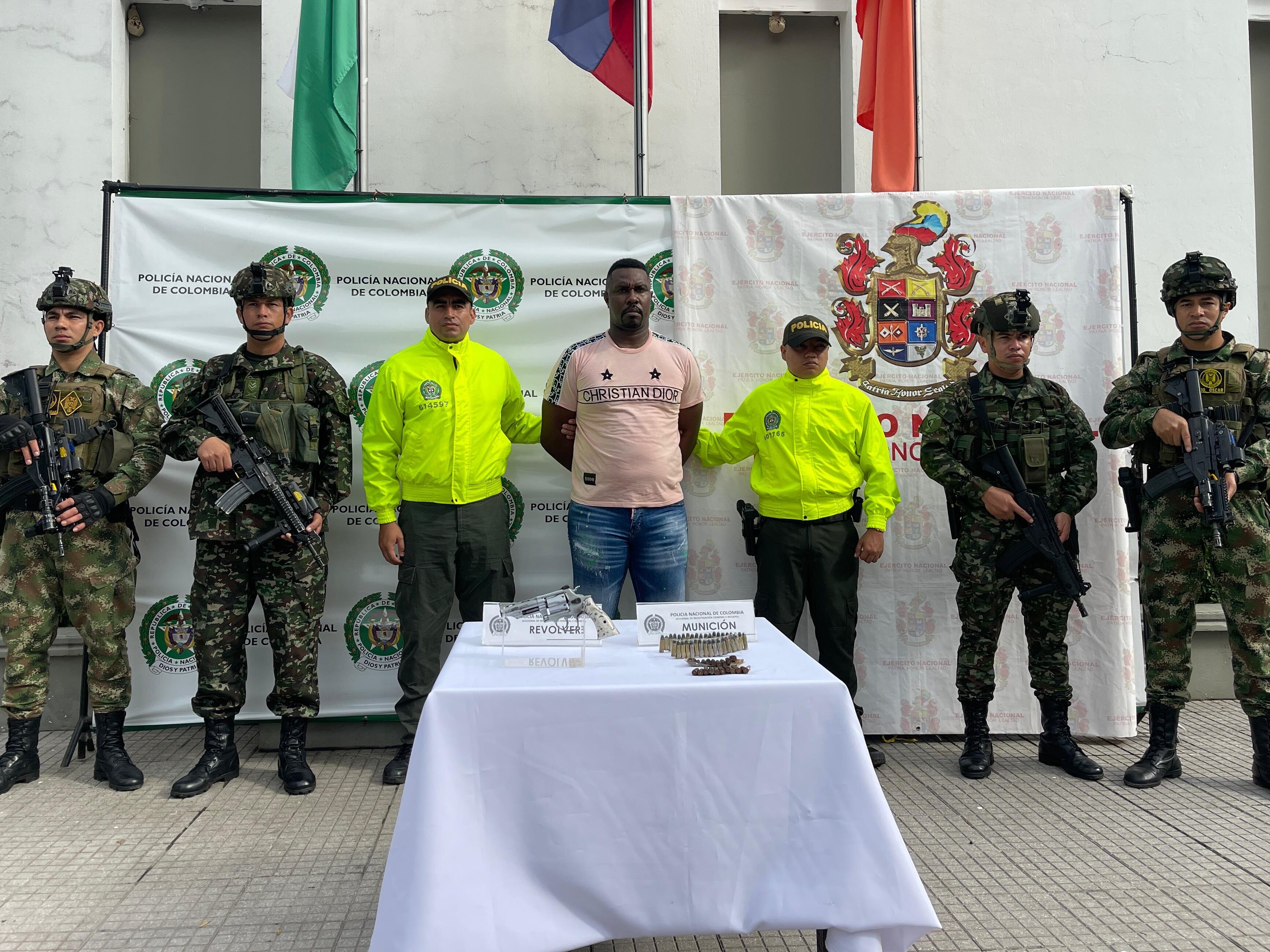 César Pérez Chala, alias Peñaranda cabecilla del Clan del Golfo en Chocó - foto ejército