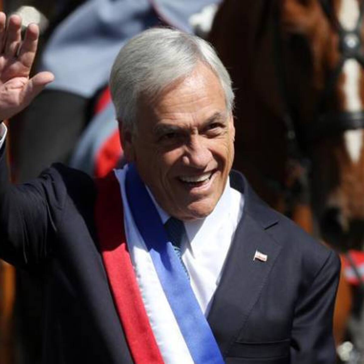 Sebastián Piñera iba en helicóptero que se accidentó en Chile sobre el Lago Ranco