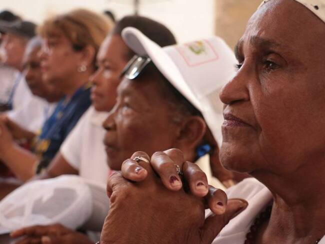 Adultos mayores de Cartagena celebraron inicio de temporada turística