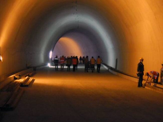 El Túnel de la Línea no lo vamos a poder inaugurar: Santos
